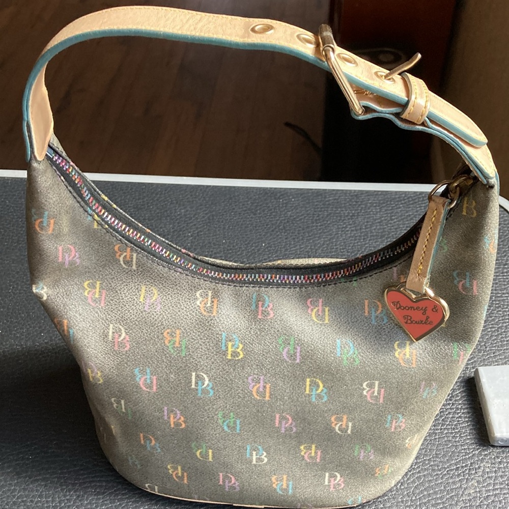 Small Dooney&Bourke - Picture 2 of 8